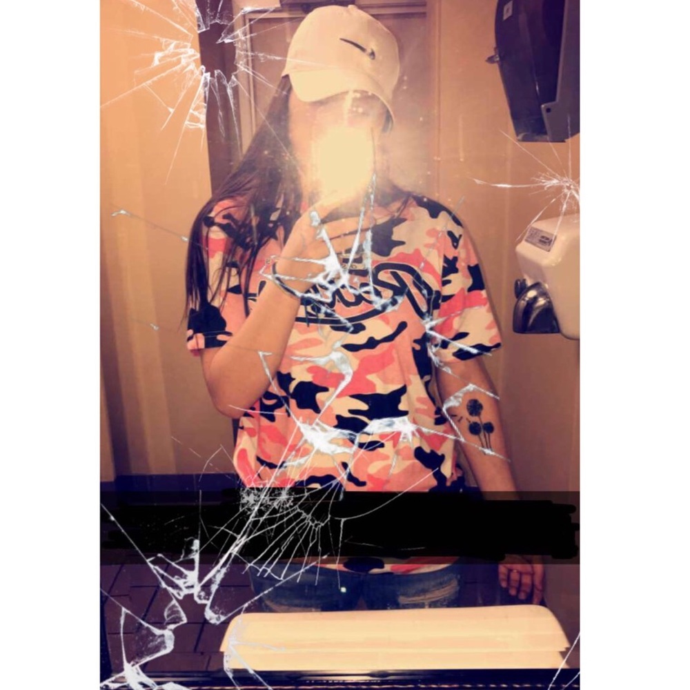 Meet your Posher, Alexis